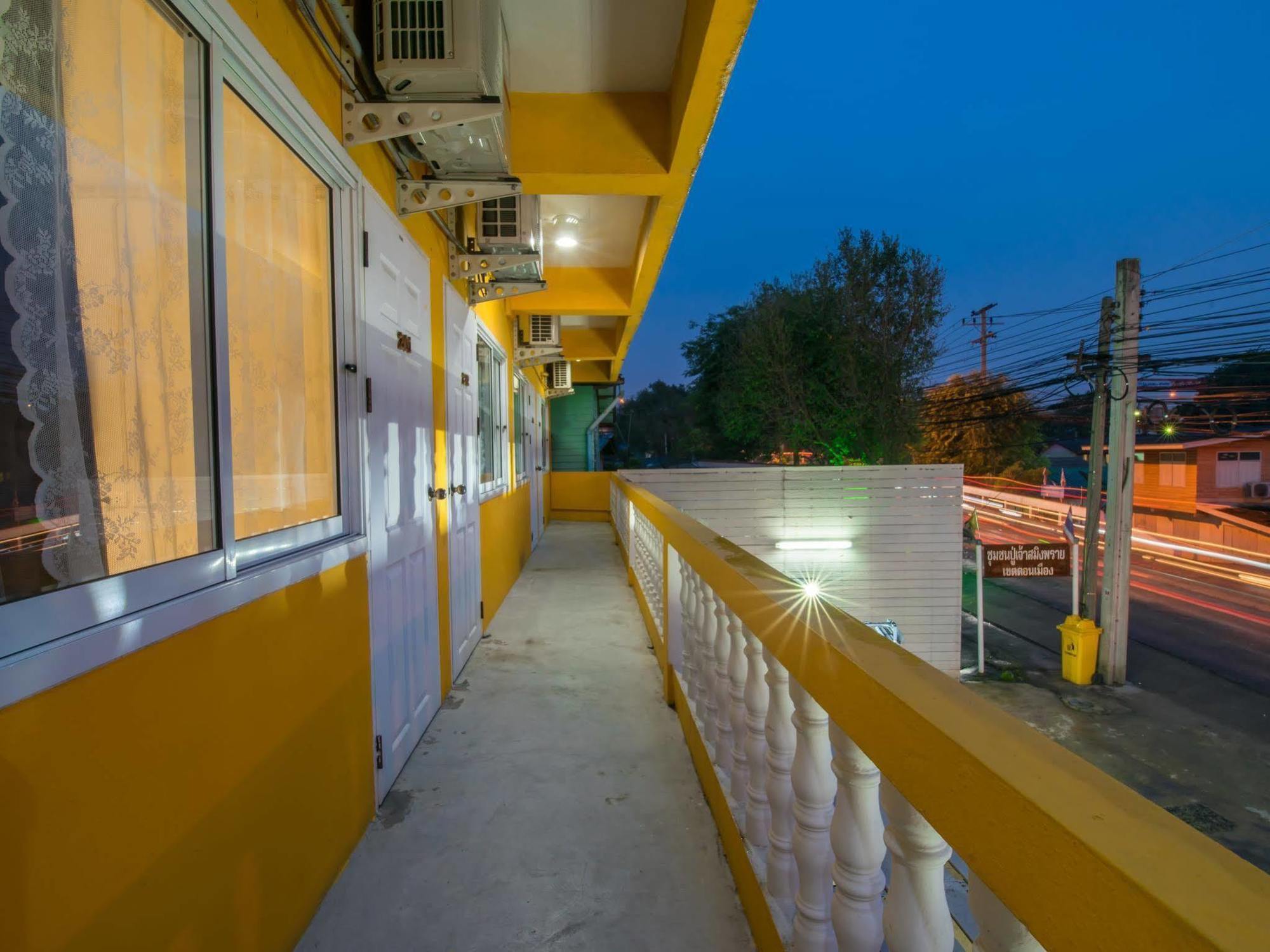 Take A Rest Donmuang Residence Bangkok Bagian luar foto